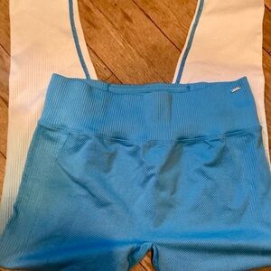 PINK Victoria's Secret Blue and White Gradient Leggings❄️3/10$